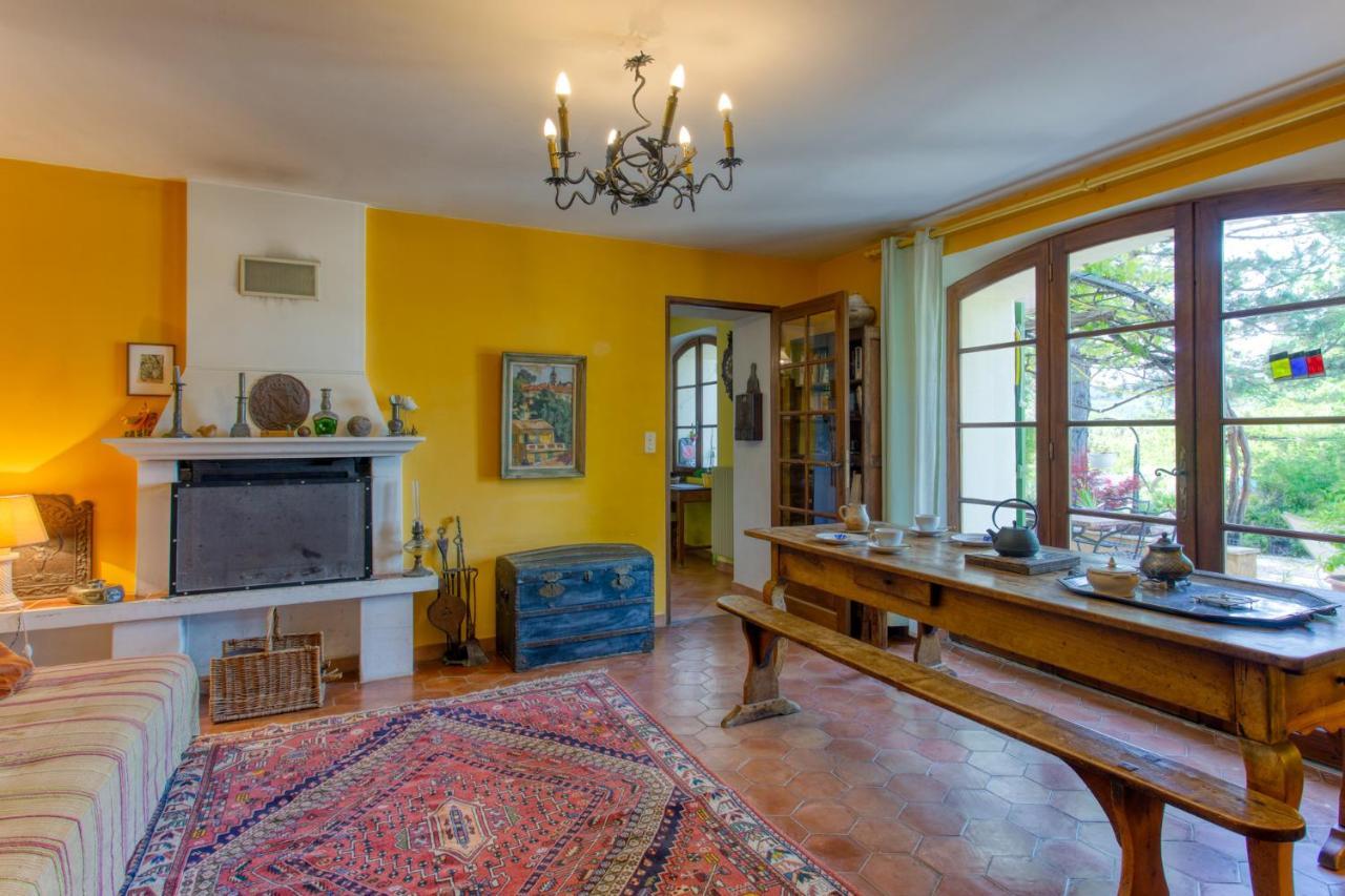 Mas De Bacalan Bed & Breakfast Mormoiron Exterior photo