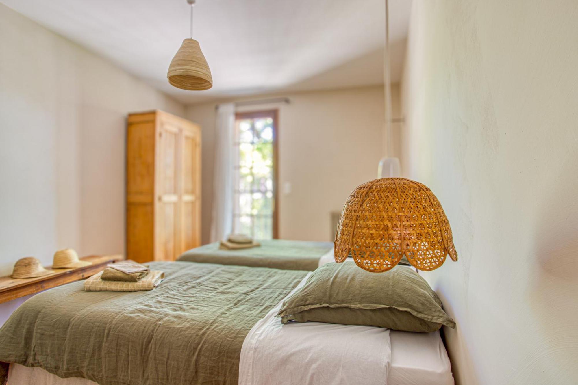 Mas De Bacalan Bed & Breakfast Mormoiron Exterior photo